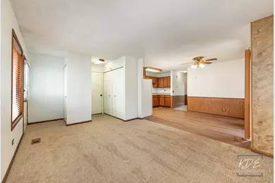 30W171 Maplewood Court, Warrenville, IL 60555 - Photo 10