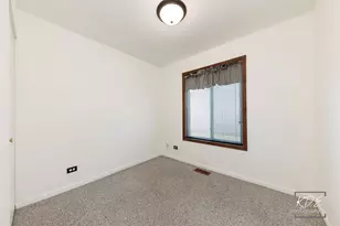 30W171 Maplewood Ct, Warrenville, IL 60555 - Photo 20