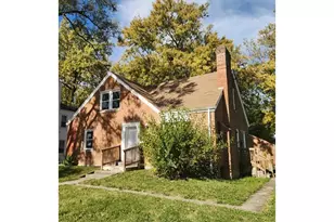 289 W 16th St, Chicago Heights, IL 60411 - Photo 2