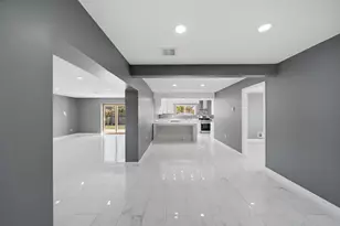 503 W Winfield St, Morrison, IL 61270 - Photo 2