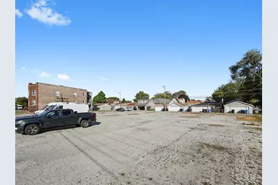 5758 W 65th Street, Chicago, IL 60638 - Photo 32