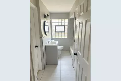 9405 S 76th Court, Hickory Hills, IL 60457 - Photo 16