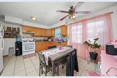 7549 S Roberts Road, Bridgeview, IL 60455 - Photo 6