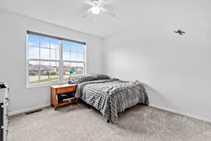 725 Cloverleaf Dr, Marengo, IL 60152 - Photo 24