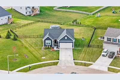 725 Cloverleaf Drive, Marengo, IL 60152 - Photo 42