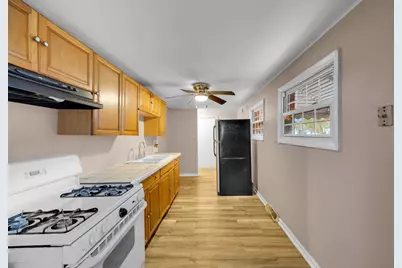 16501 Oxford Drive S, Markham, IL 60428 - Photo 4