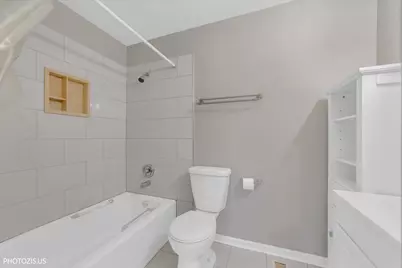 1429 Pebblecreek Drive, Glenview, IL 60025 - Photo 22