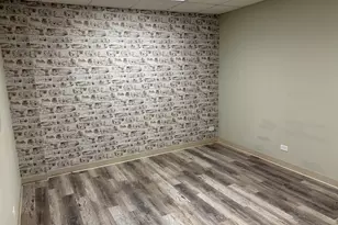 4212 W Irving Park Rd, Chicago, IL 60641 - Photo 8