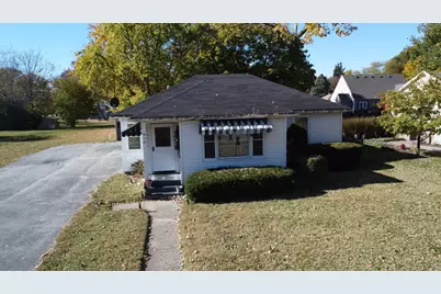 615 S 5th Street, Watseka, IL 60970 - Photo 1
