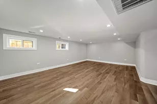 8041 S Blackstone Ave, Chicago, IL 60619 - Photo 32