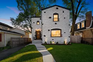 8041 S Blackstone Ave, Chicago, IL 60619 - Photo 2