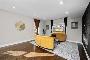 8041 S Blackstone Ave, Chicago, IL 60619 - Photo 6