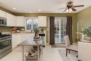 109 Sandra Ct, Normal, IL 61761 - Photo 6