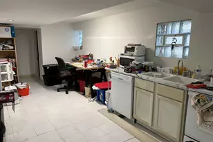 13150 S Houston Ave, Chicago, IL 60633 - Photo 8