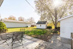 706 W Wall St, Lexington, IL 61753 - Photo 16