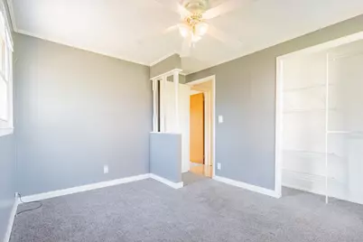 706 W Wall Street, Lexington, IL 61753 - Photo 12