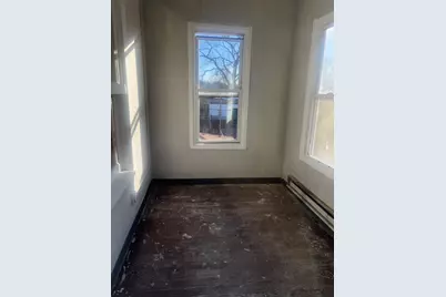 9338 S Marquette Avenue, Chicago, IL 60617 - Photo 4