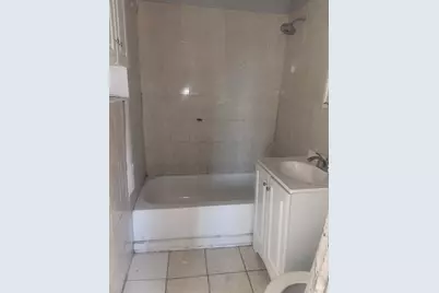 9338 S Marquette Avenue, Chicago, IL 60617 - Photo 6