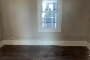 9338 S Marquette Ave, Chicago, IL 60617 - Photo 8