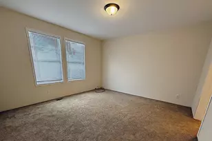 186 Carriage Ln, Sauk Village, IL 60411 - Photo 4