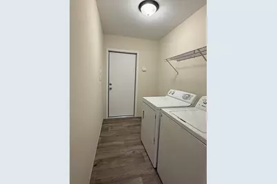 186 Carriage Lane, Sauk Village, IL 60411 - Photo 6