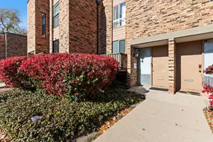 1620 Waxwing Ct, Schaumburg, IL 60173 - Photo 2