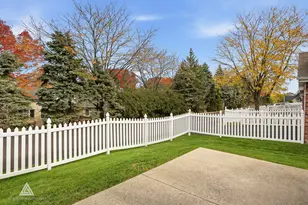 9430 Georgetown Square, Orland Park, IL 60467 - Photo 8