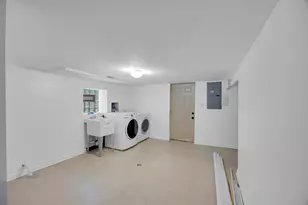 8040 S Harvard Ave, Chicago, IL 60620 - Photo 20