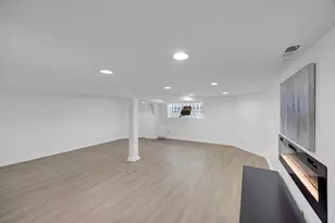 8040 S Harvard Ave, Chicago, IL 60620 - Photo 18