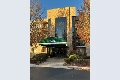 18600 Village West Drive #206, Hazel Crest, IL 60429 - Photo 4