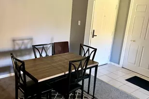 18600 Village West Dr, Hazel Crest, IL 60429 - Photo 6