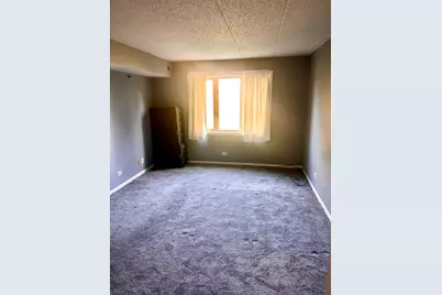 18600 Village West Drive #206, Hazel Crest, IL 60429 - Photo 8