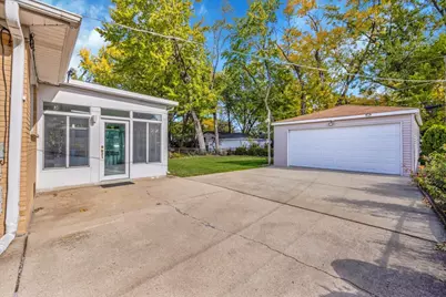 1427 S Busse Road, Mount Prospect, IL 60056 - Photo 34