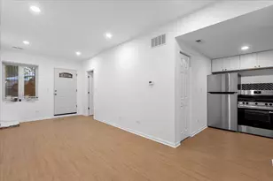 1313 W Chicago Ave, Chicago, IL 60642 - Photo 2