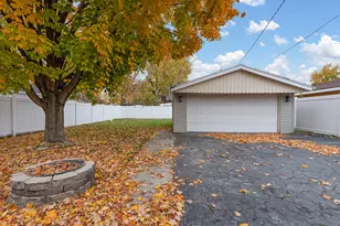 11334 S Natoma Ave, Worth, IL 60482 - Photo 12