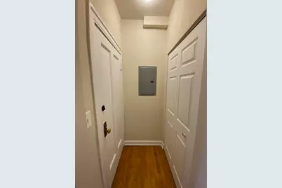 1345 1/2 W Touhy Avenue #1W, Chicago, IL 60626 - Photo 2