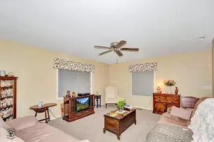 119 Garden Dr, Montgomery, IL 60538 - Photo 6