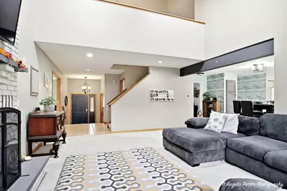 973 Duvall Drive, Woodstock, IL 60098 - Photo 10