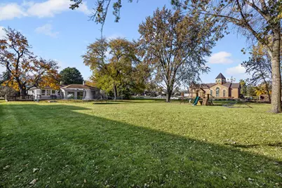 1615 Greenwood Road, Glenview, IL 60026 - Photo 34