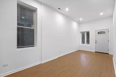 1313 W Chicago Avenue #2S, Chicago, IL 60642 - Photo 4