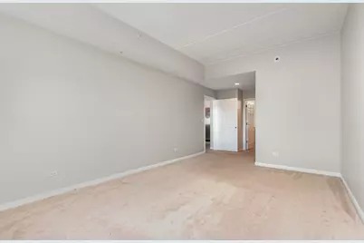 125 Lakeview Drive #609, Bloomingdale, IL 60108 - Photo 16