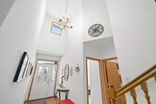 1343 Camelot Ln, Lemont, IL 60439 - Photo 12