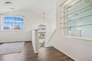 9509 Georgetown Ln, Crystal Lake, IL 60014 - Photo 4