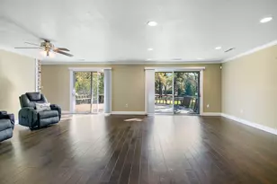 1305 Oaktree Ln, Kankakee, IL 60901 - Photo 10