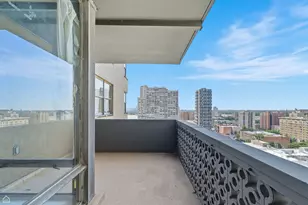 6301 N Sheridan Rd, Chicago, IL 60660 - Photo 4