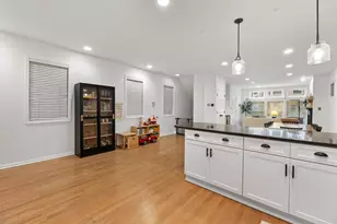 3531 N Reta Ave, Chicago, IL 60657 - Photo 14