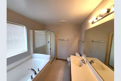 1073 Walker Court, Antioch, IL 60002 - Photo 18