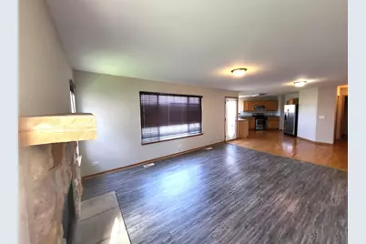 1073 Walker Court, Antioch, IL 60002 - Photo 8