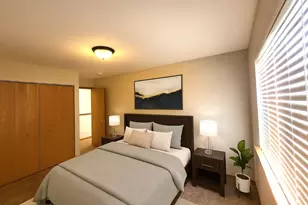 1073 Walker Ct, Antioch, IL 60002 - Photo 16