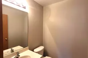 1073 Walker Ct, Antioch, IL 60002 - Photo 12